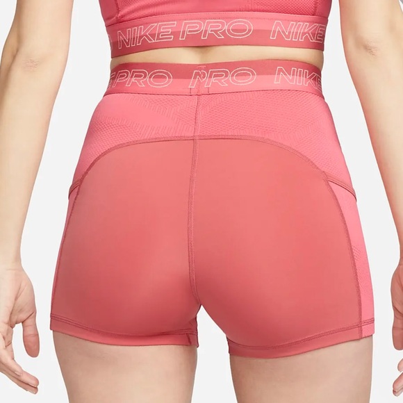Nike Pro Women's High-Waisted 3" Training Shorts with
Pockets in Red NWOT - Picture 3 of 6